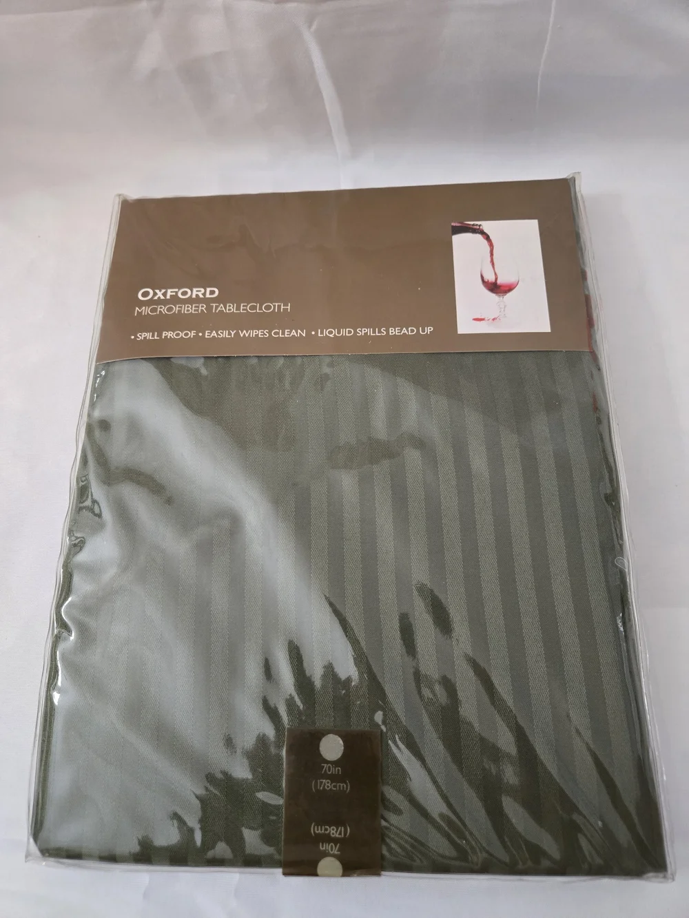 Oxford Microfiber Spill Proof Tablecloth 70inOxford Microfiber Round Tablecloth